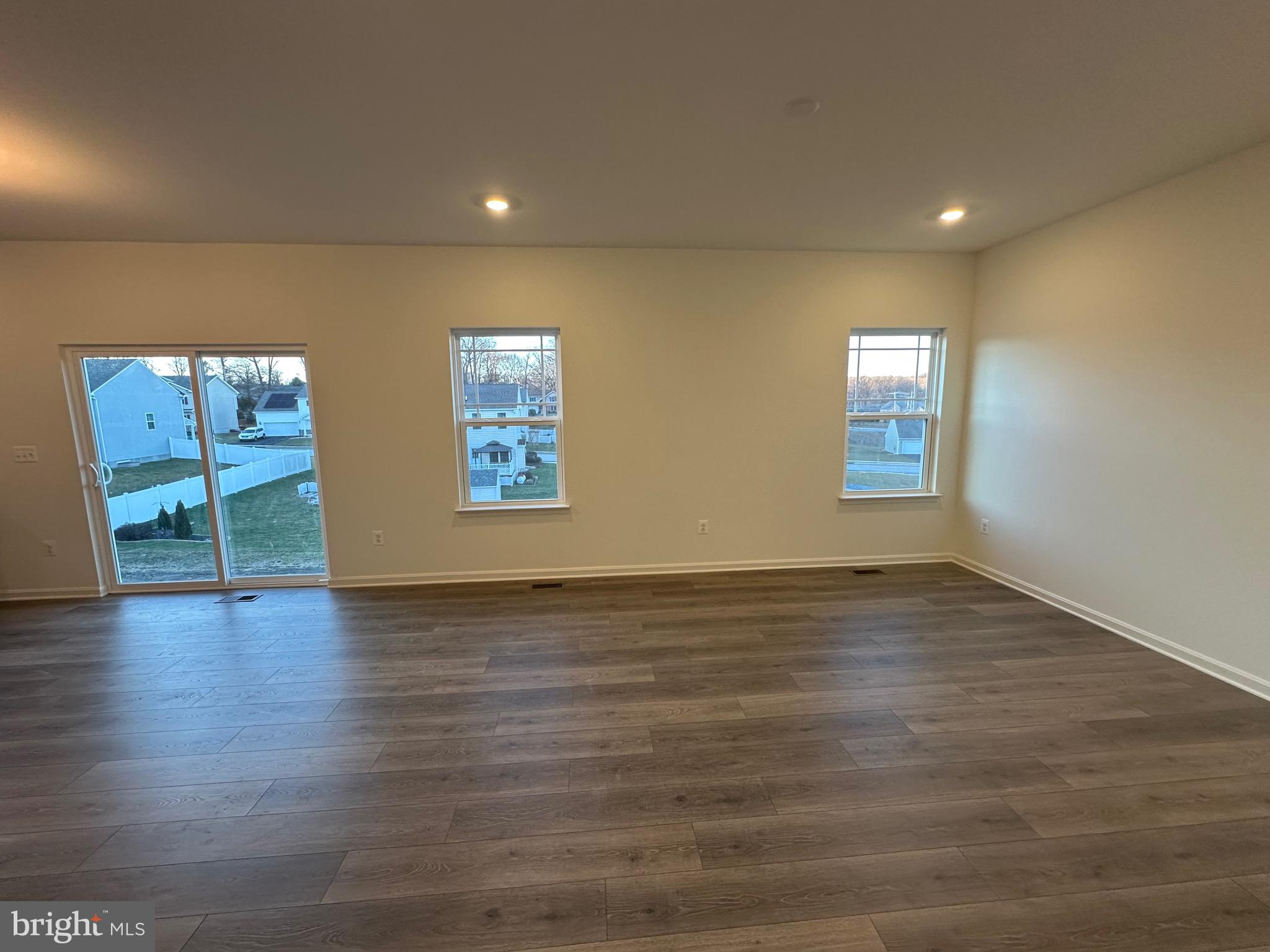 LEXINGTON ESTATES - Residential