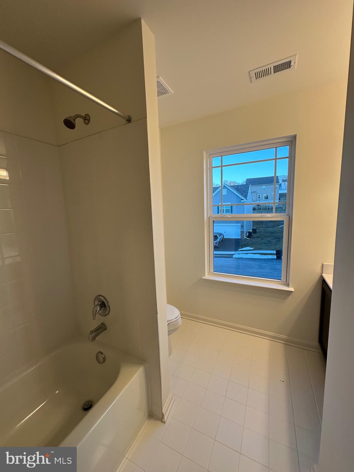 LEXINGTON ESTATES - Residential