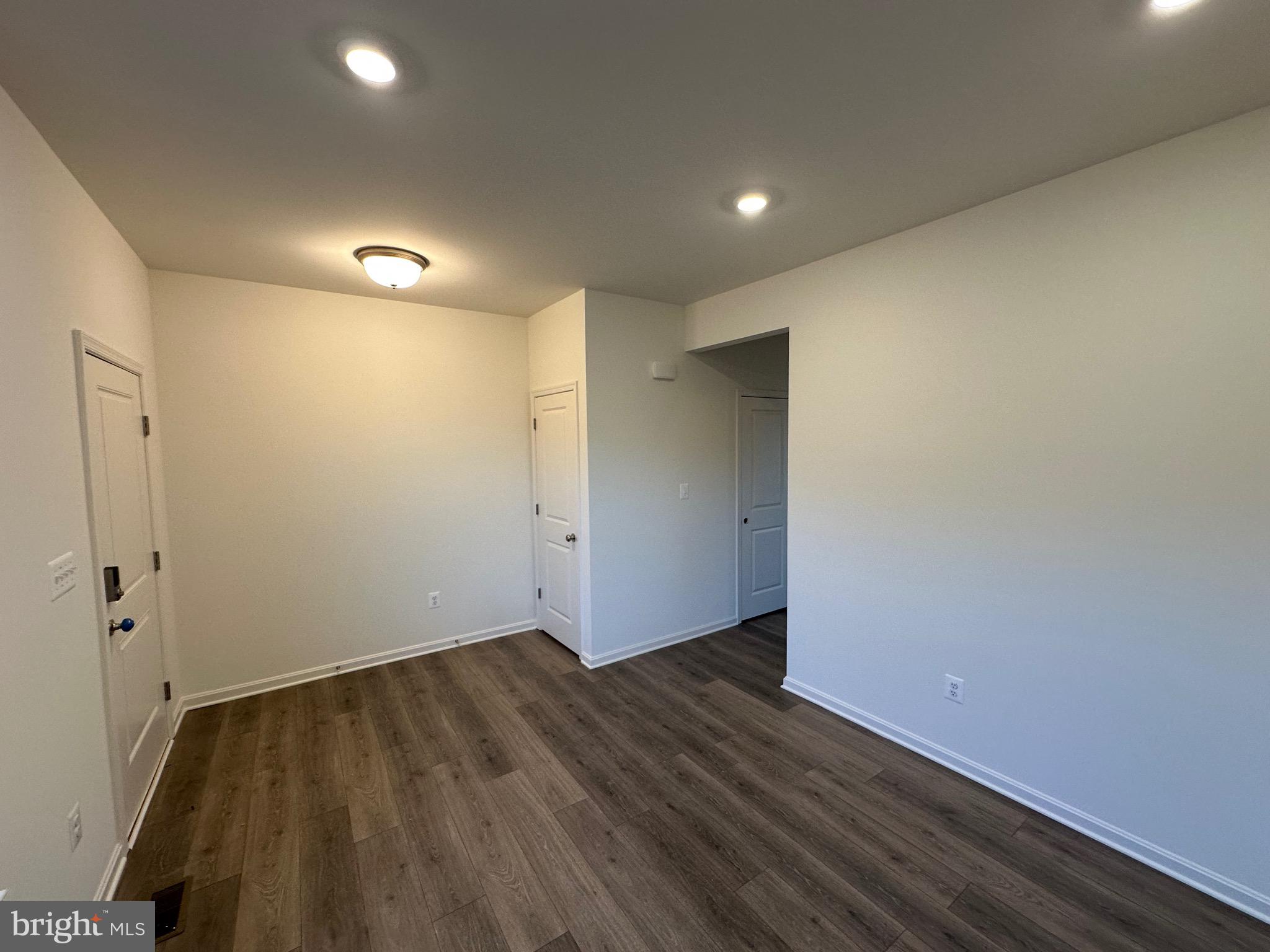 LEXINGTON ESTATES - Residential