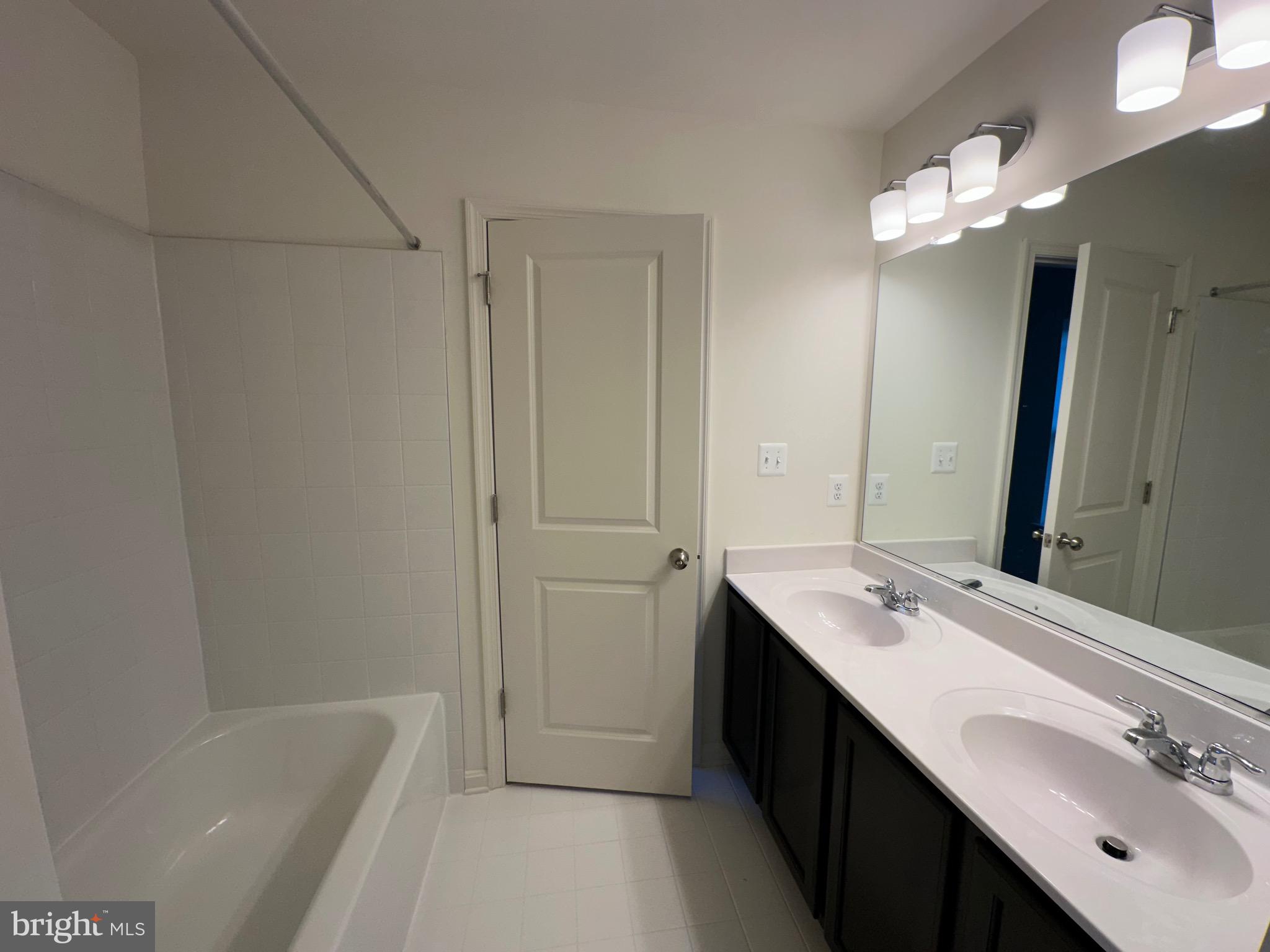 LEXINGTON ESTATES - Residential