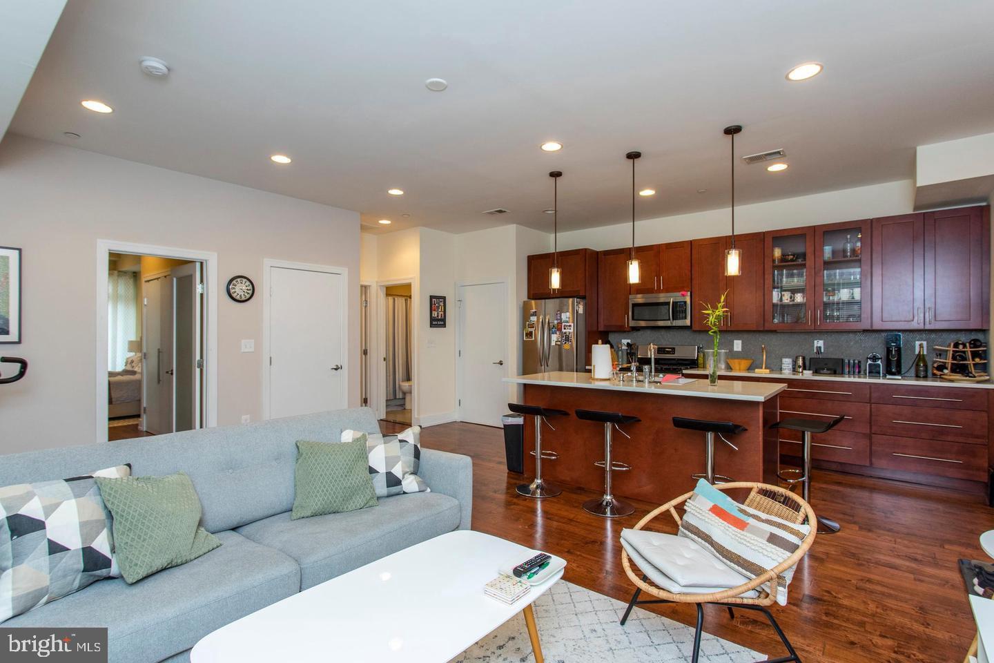 OLDE KENSINGTON - Residential Lease