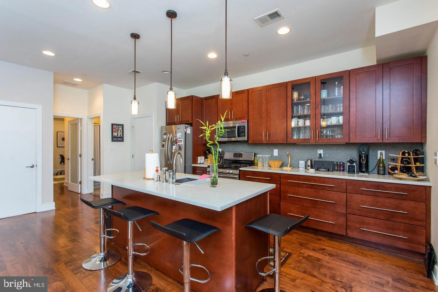 OLDE KENSINGTON - Residential Lease