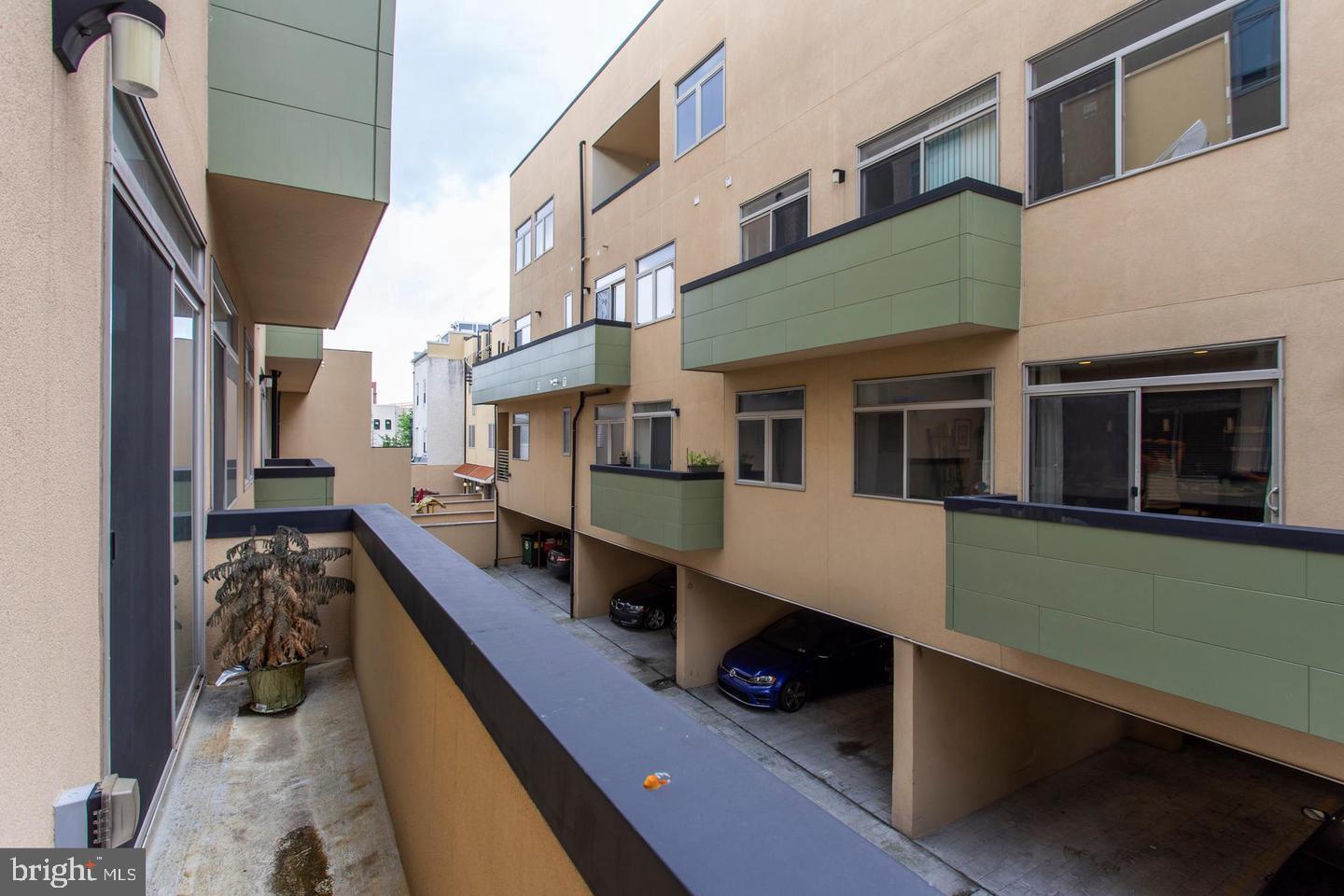 OLDE KENSINGTON - Residential Lease