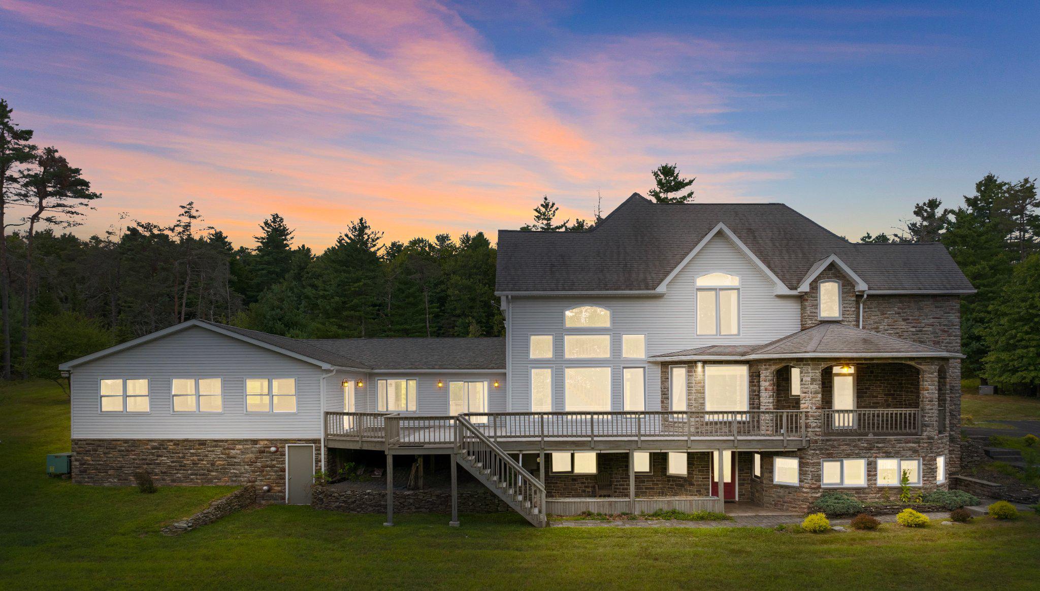 17 CRICKET HILL ROAD
