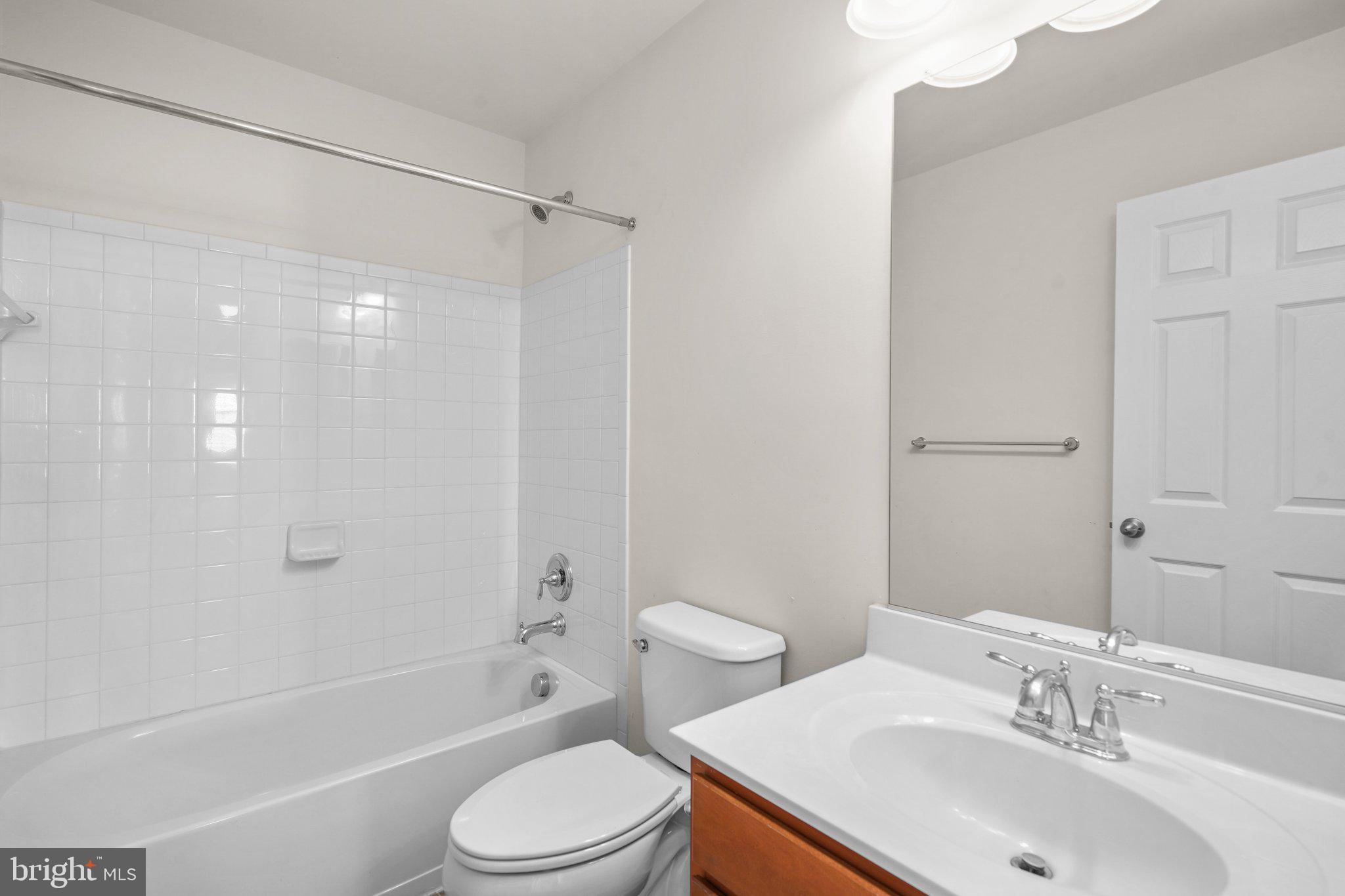 MOUNTAIN VALLEY - Residential Lease