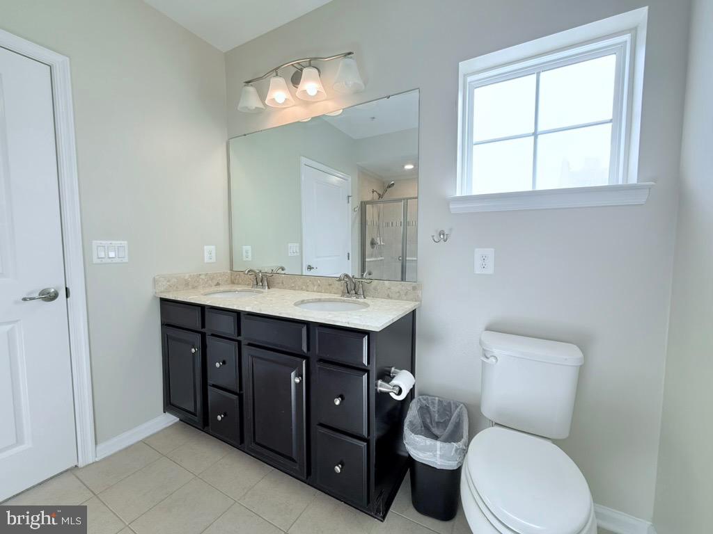 WAVERLY MEWS - Residential