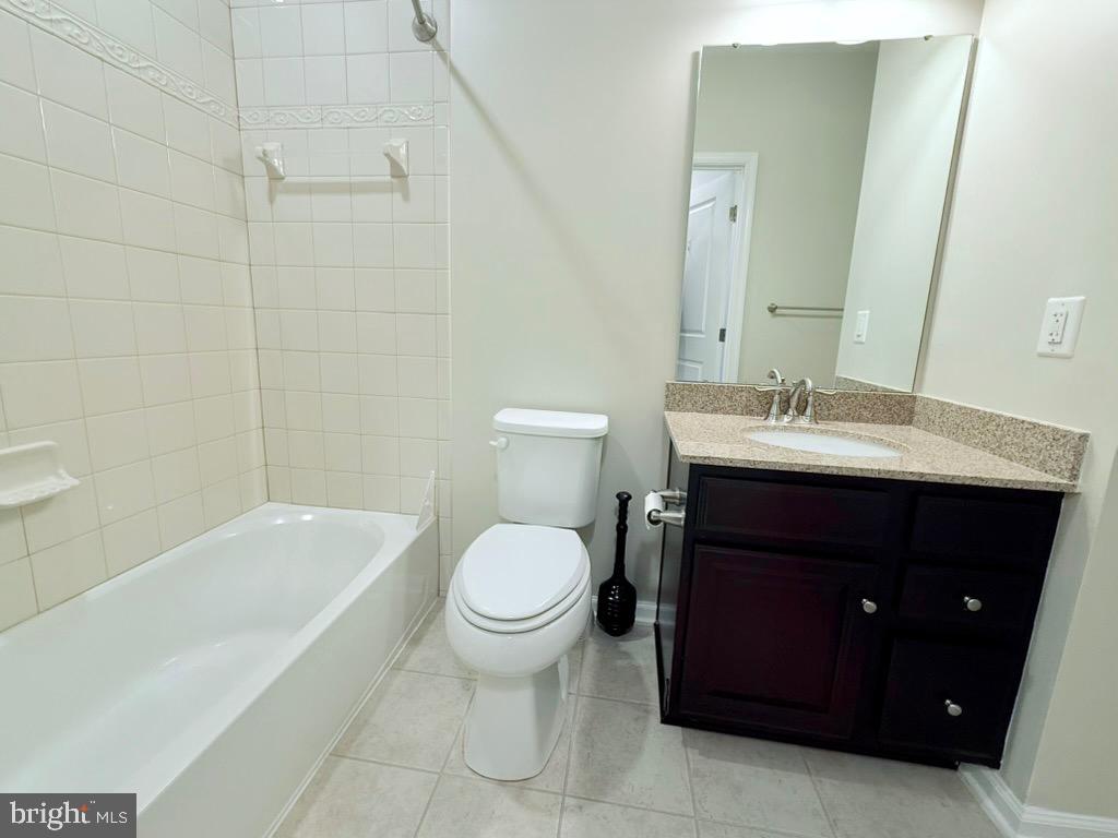 WAVERLY MEWS - Residential