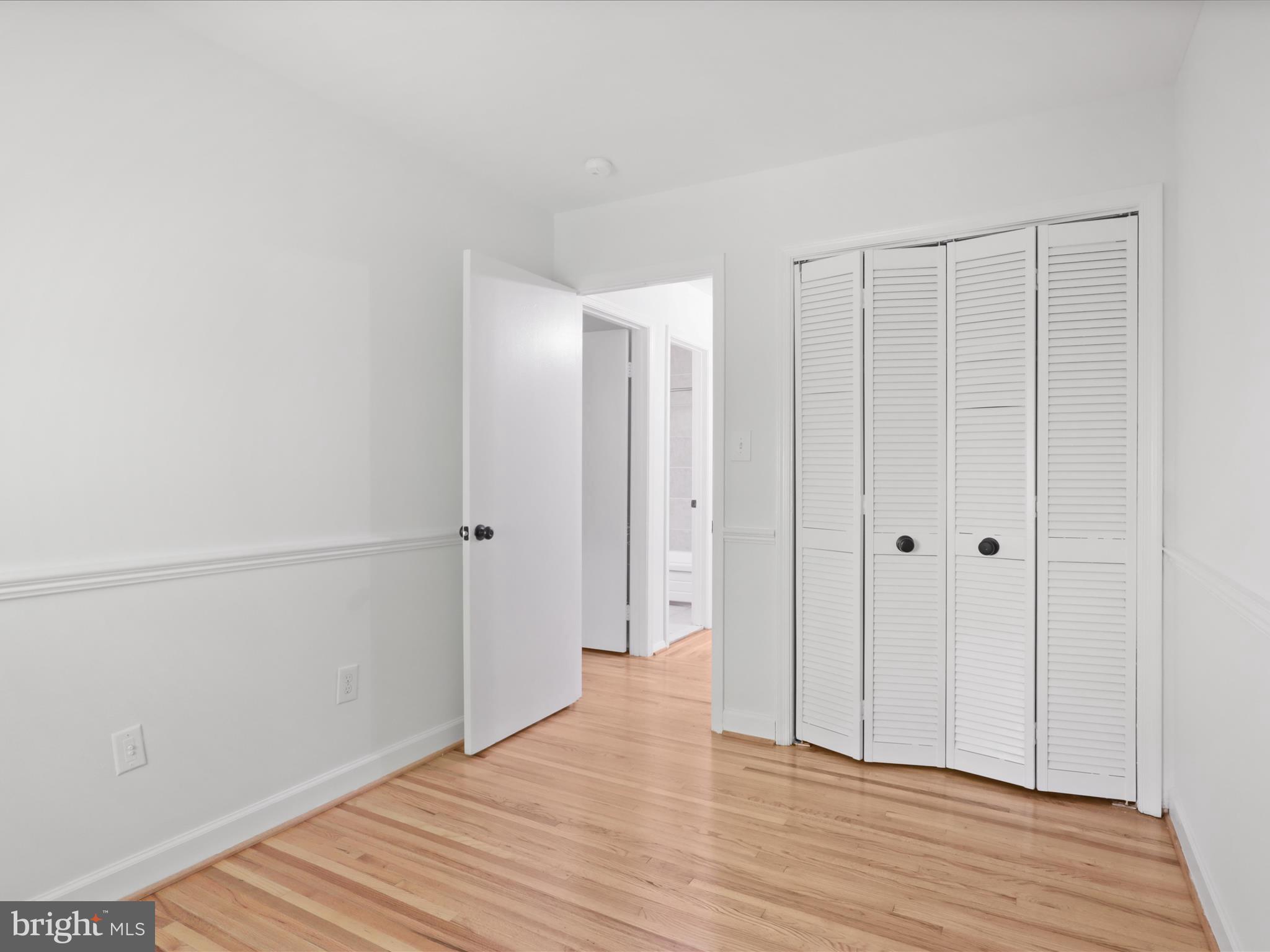 CARDINAL SQUARE - Residential