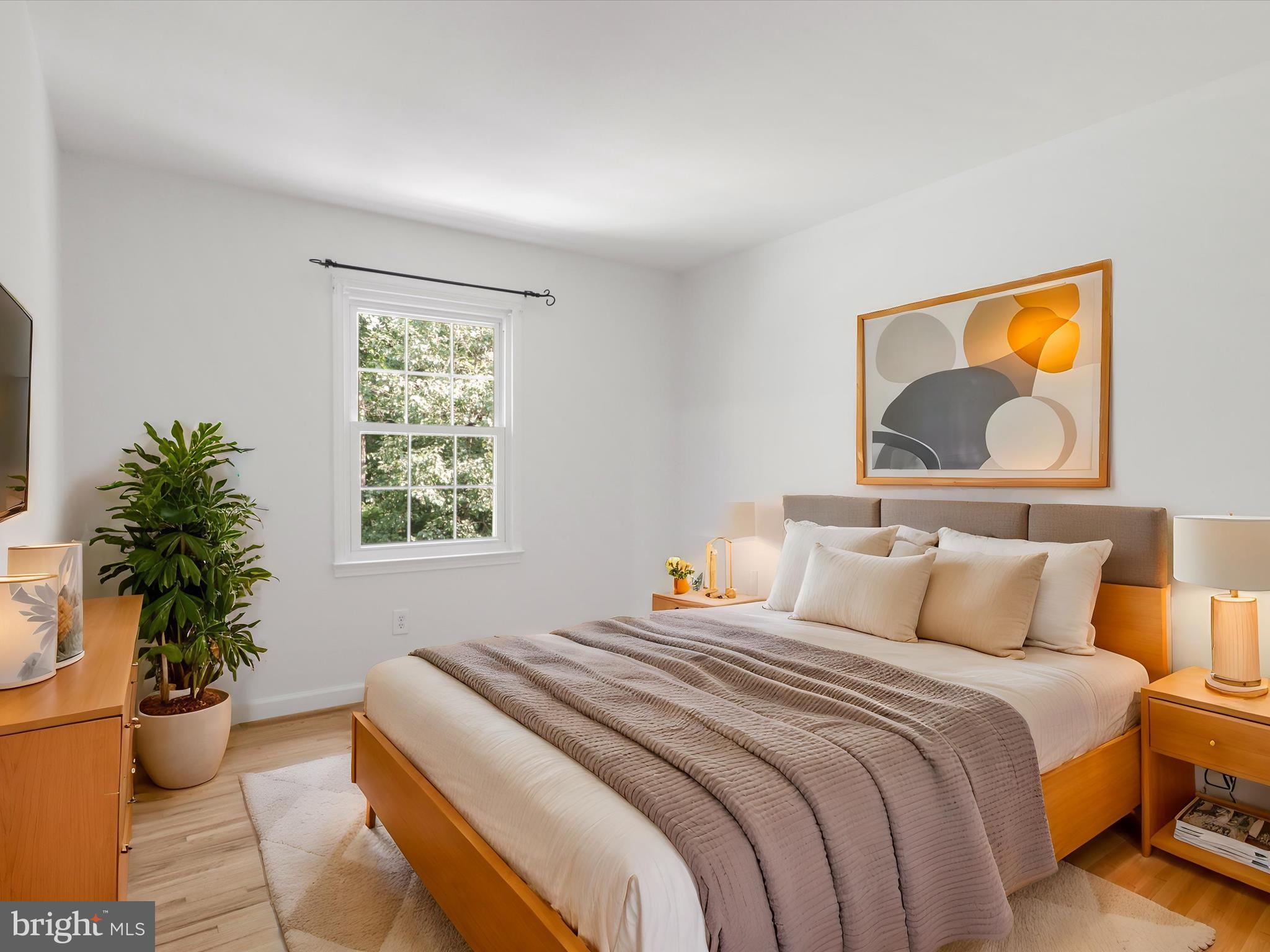 CARDINAL SQUARE - Residential