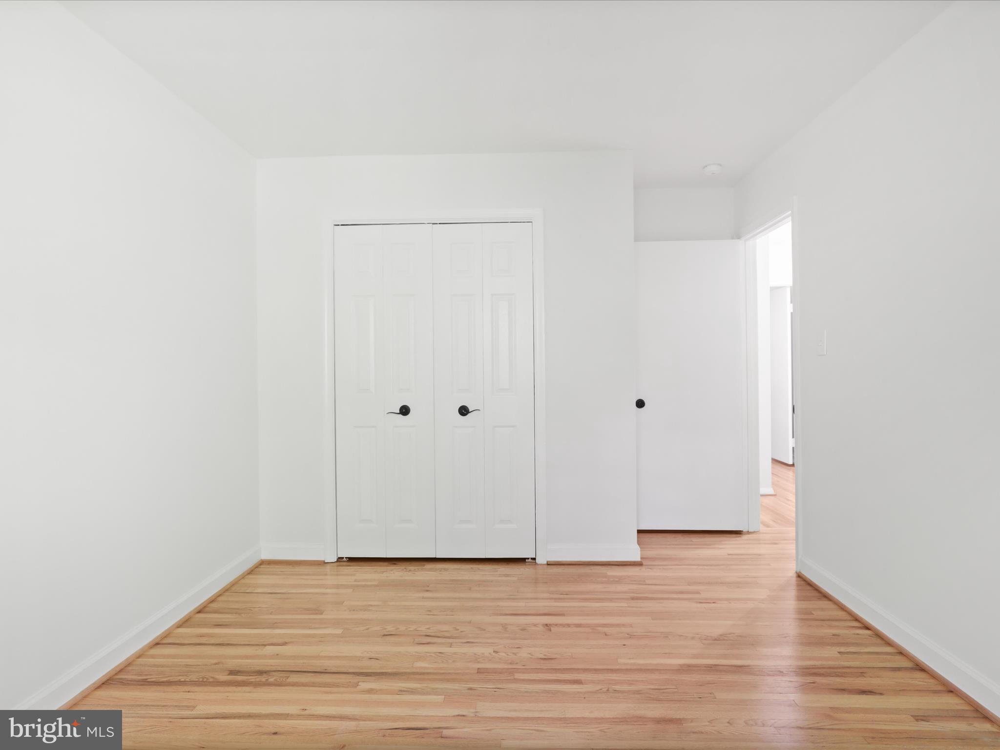 CARDINAL SQUARE - Residential