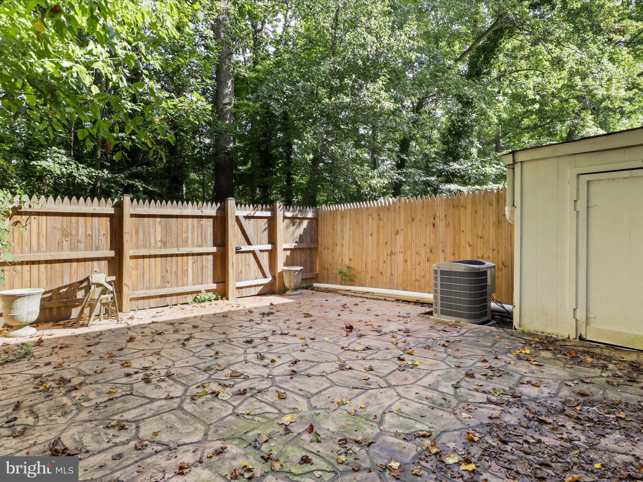 CARDINAL SQUARE - Residential