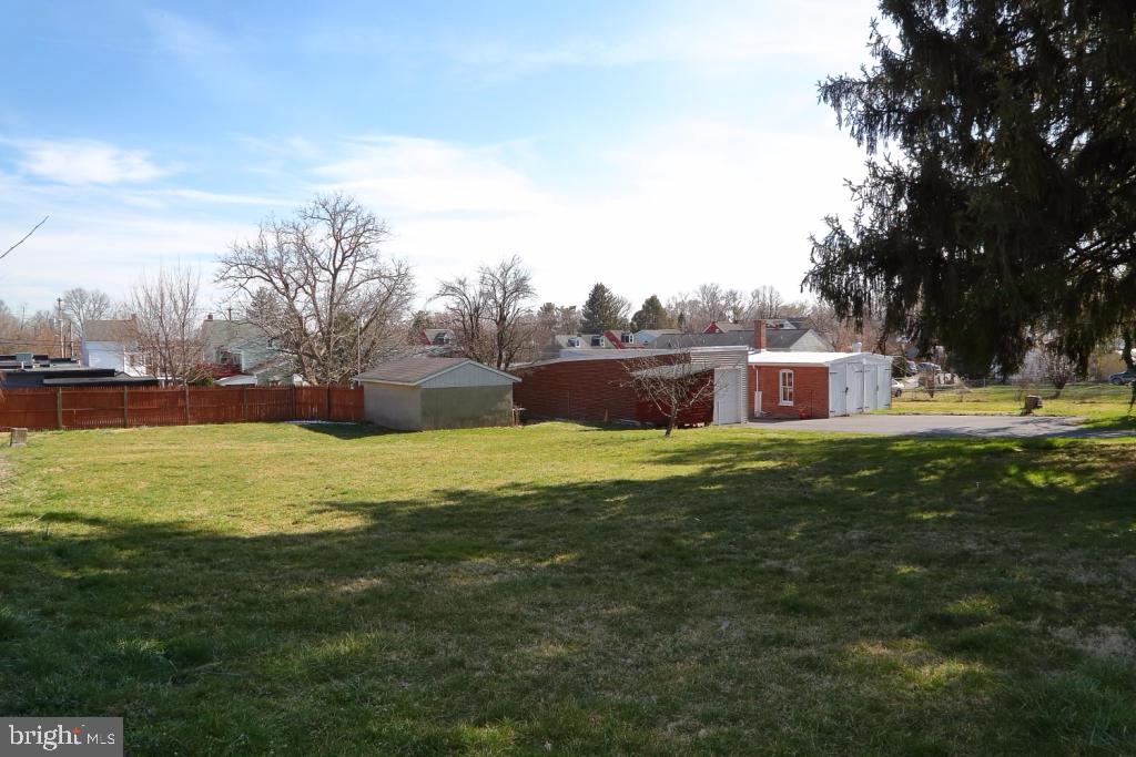 LANCASTER - Residential