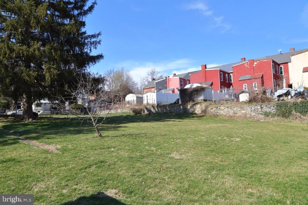 LANCASTER - Residential
