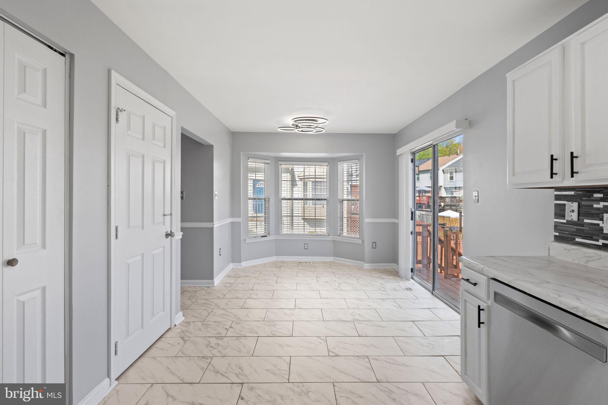 RIDGEFIELD VILLAGE - Residential