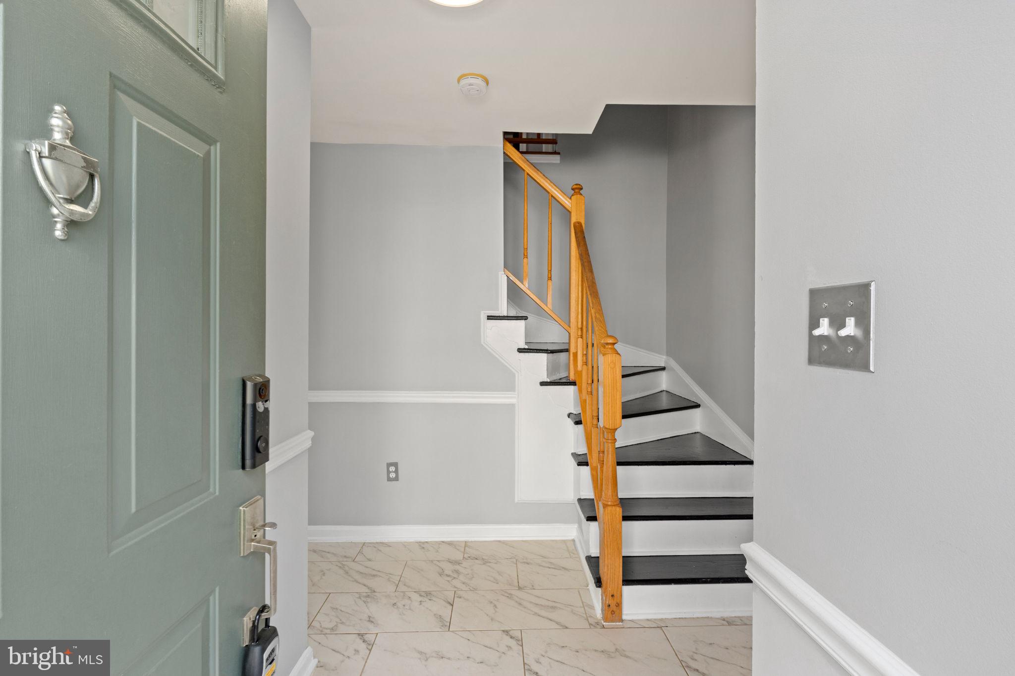 RIDGEFIELD VILLAGE - Residential