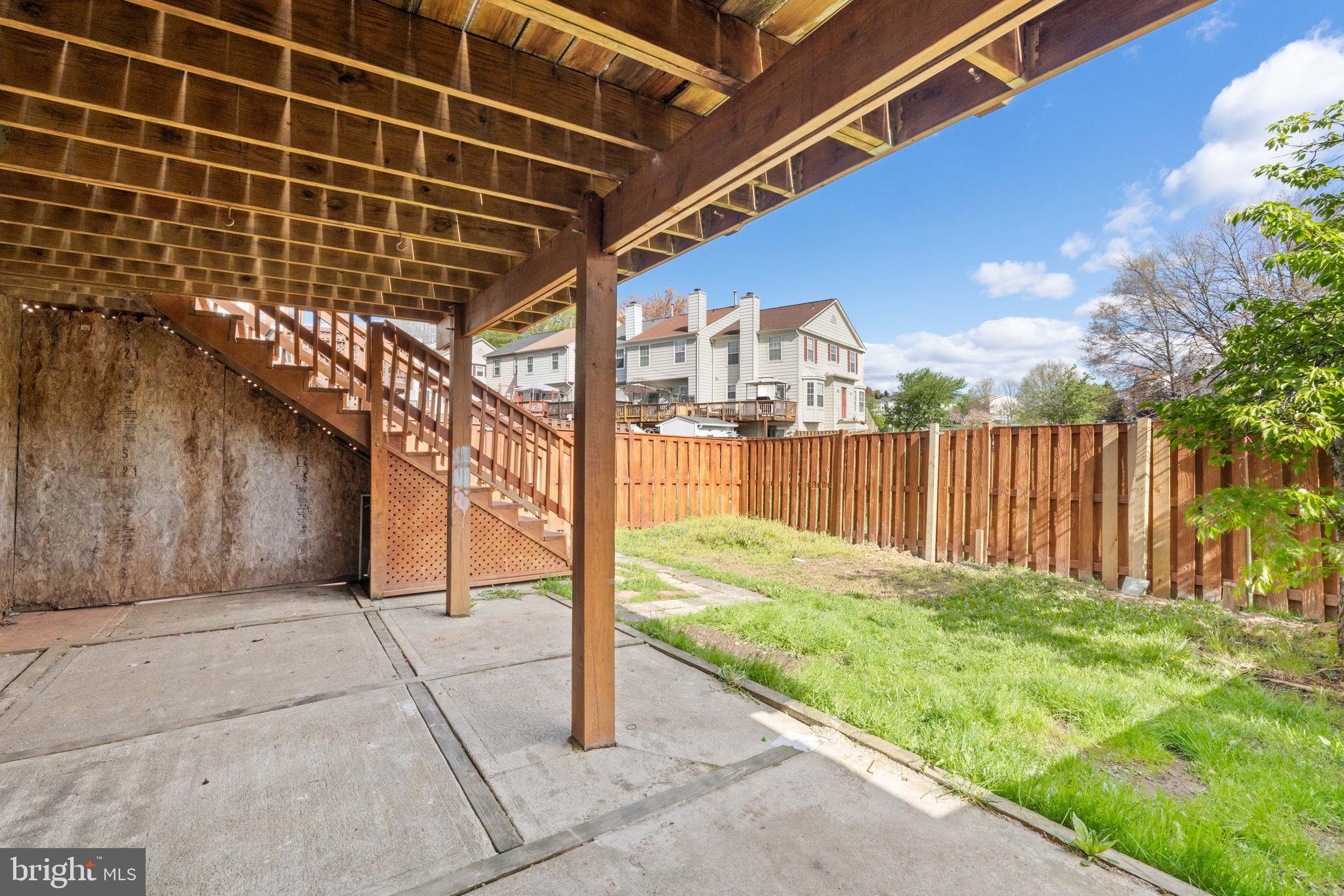 RIDGEFIELD VILLAGE - Residential