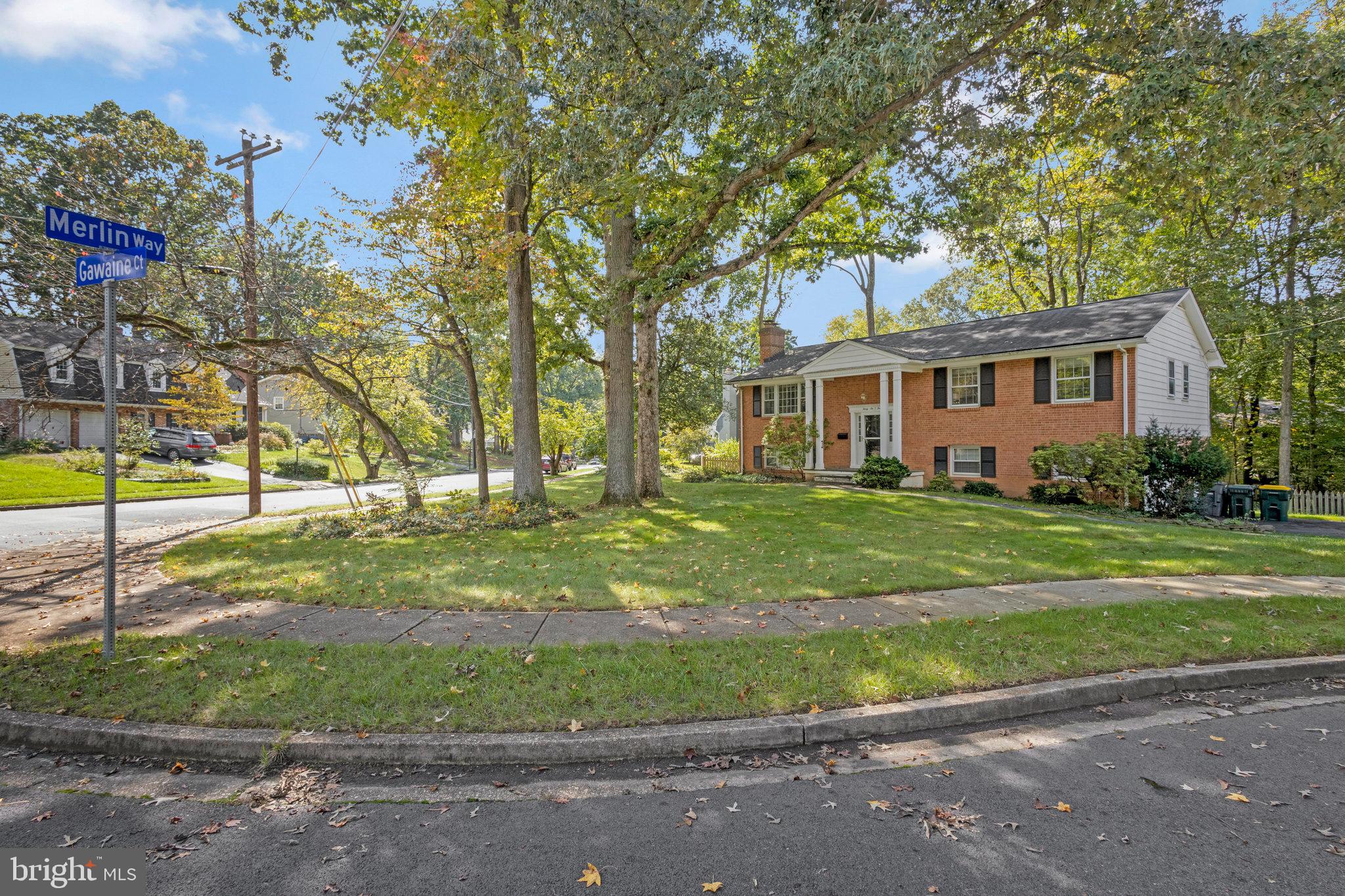 CAMELOT - Residential