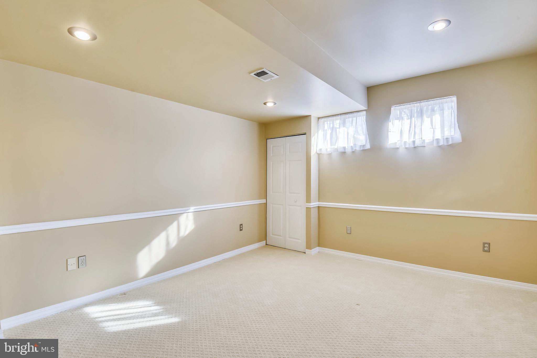 FRANKLIN GLEN - Residential