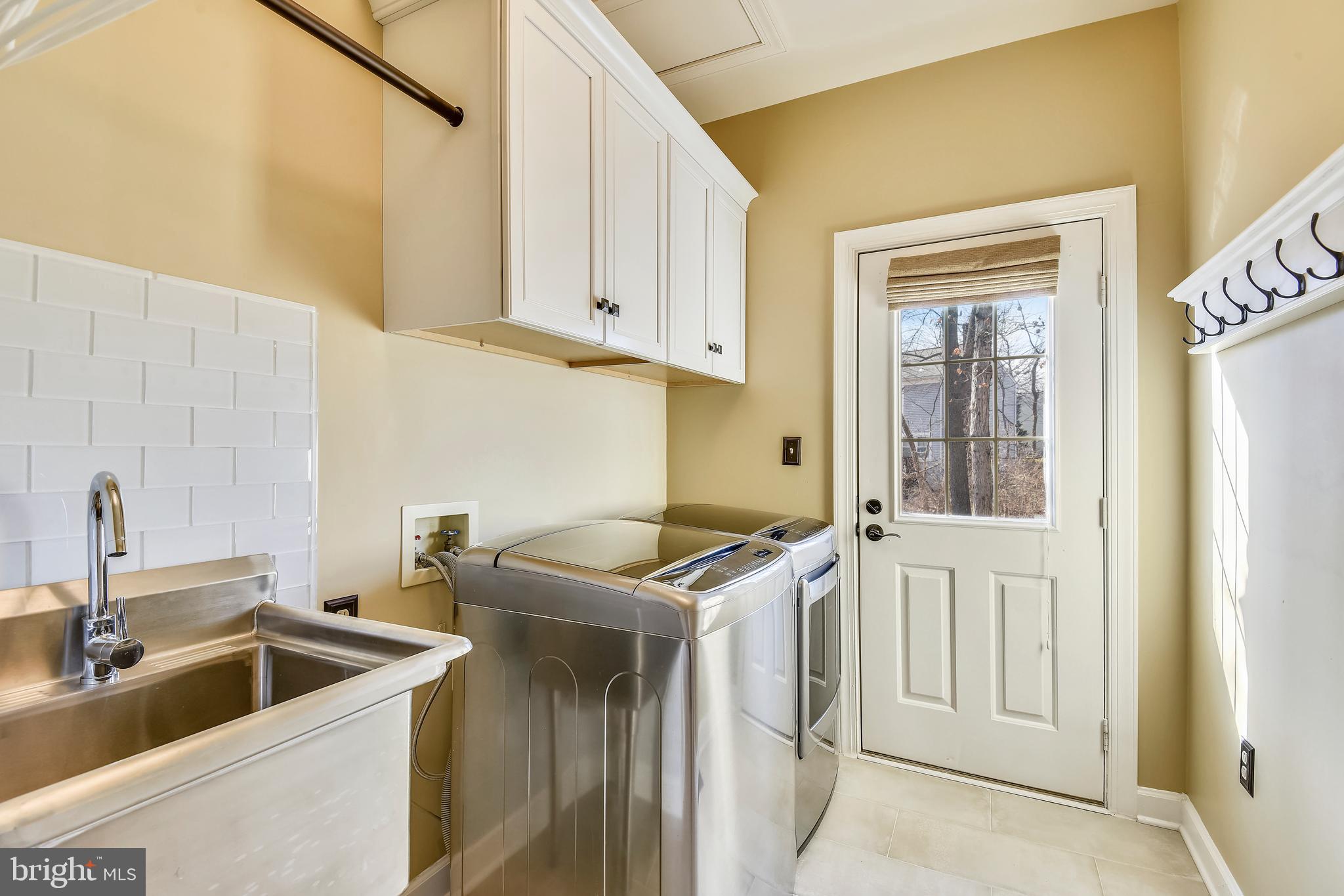 FRANKLIN GLEN - Residential