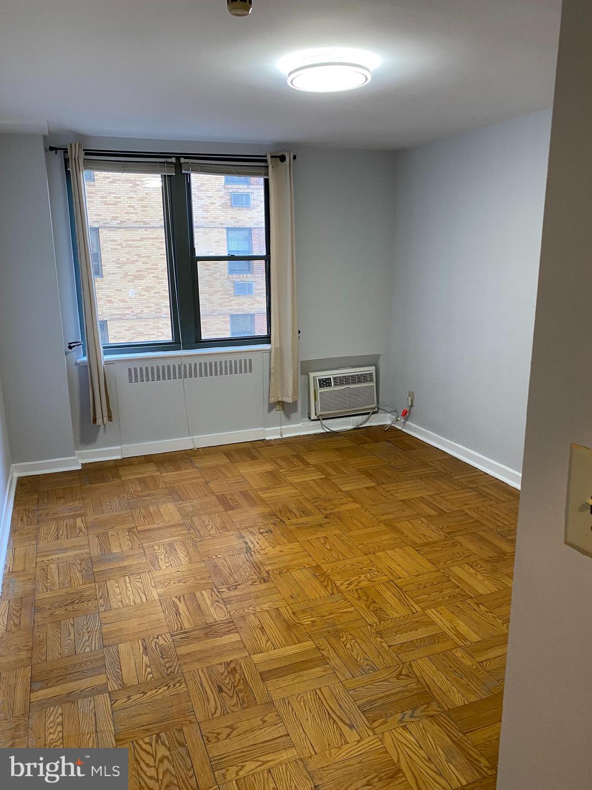 FAIRMOUNT - Residential