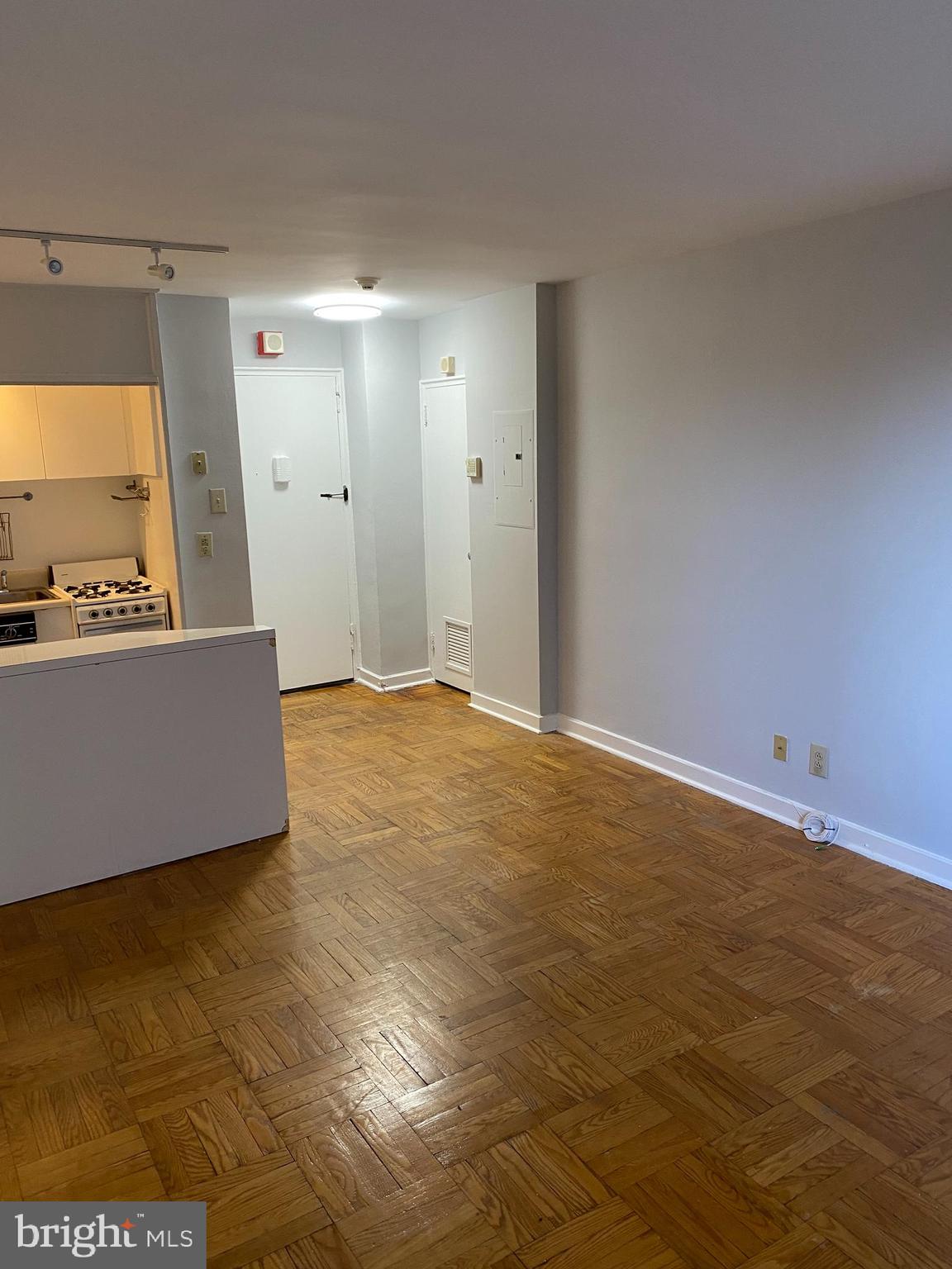 FAIRMOUNT - Residential