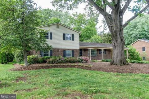 7128 Devonshire Road, Alexandria, VA MLS: VAFX2240726