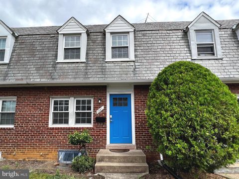 1051 N MONROE STREET ARLINGTON VA 22201
