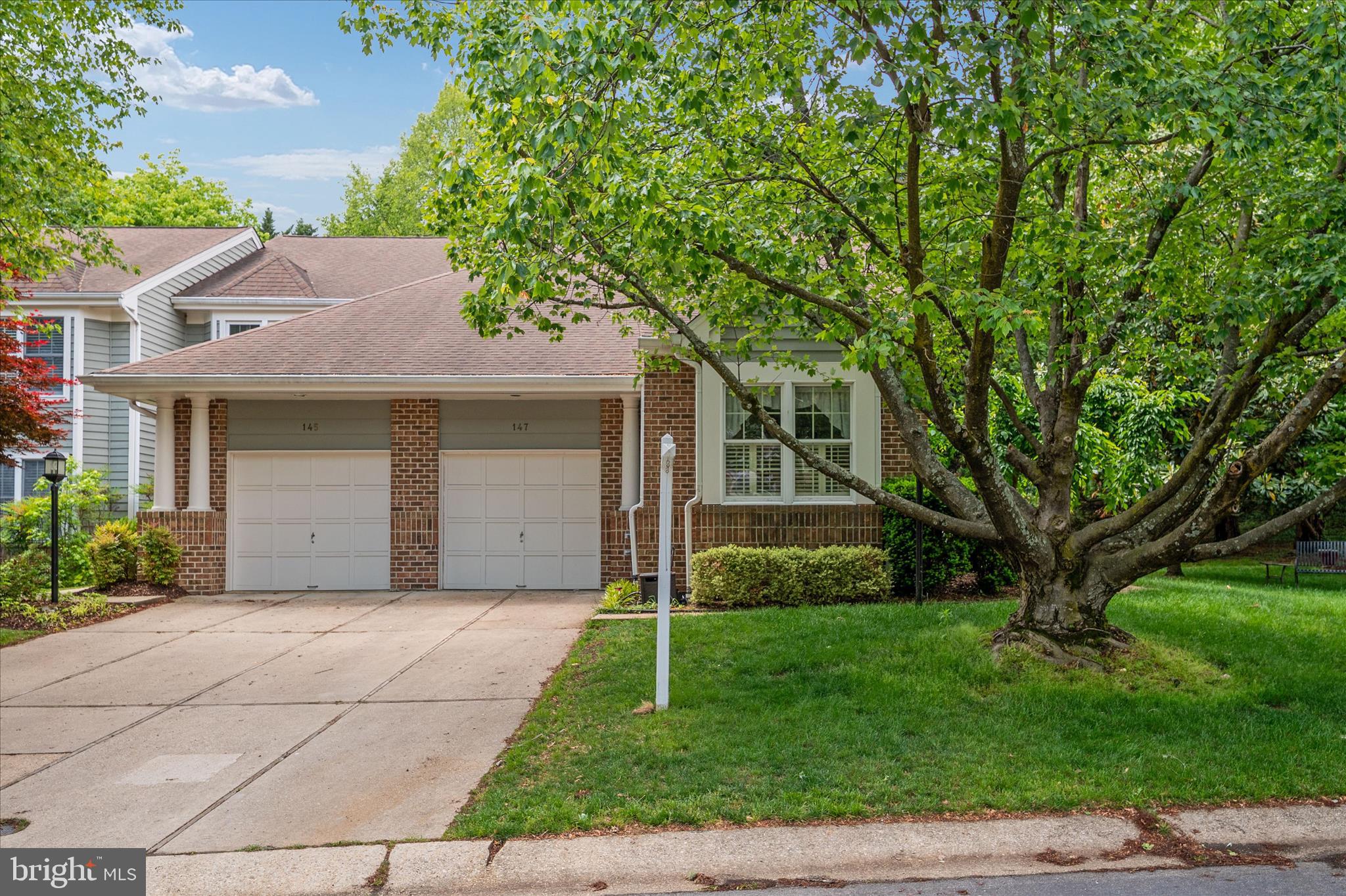 RIVA TRACE/SPRING PLACE - Residential