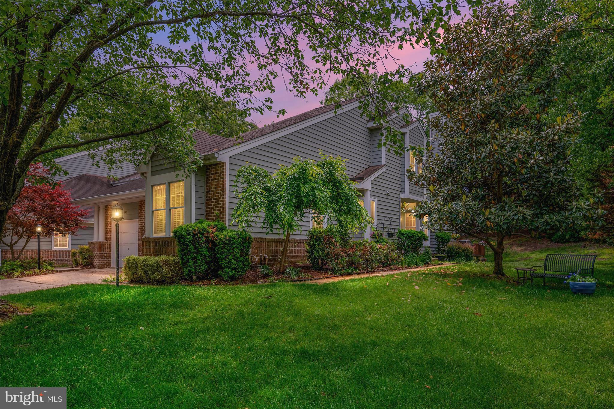 RIVA TRACE/SPRING PLACE - Residential