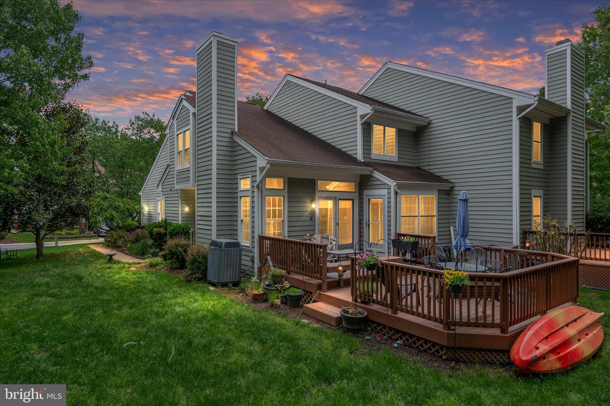 RIVA TRACE/SPRING PLACE - Residential