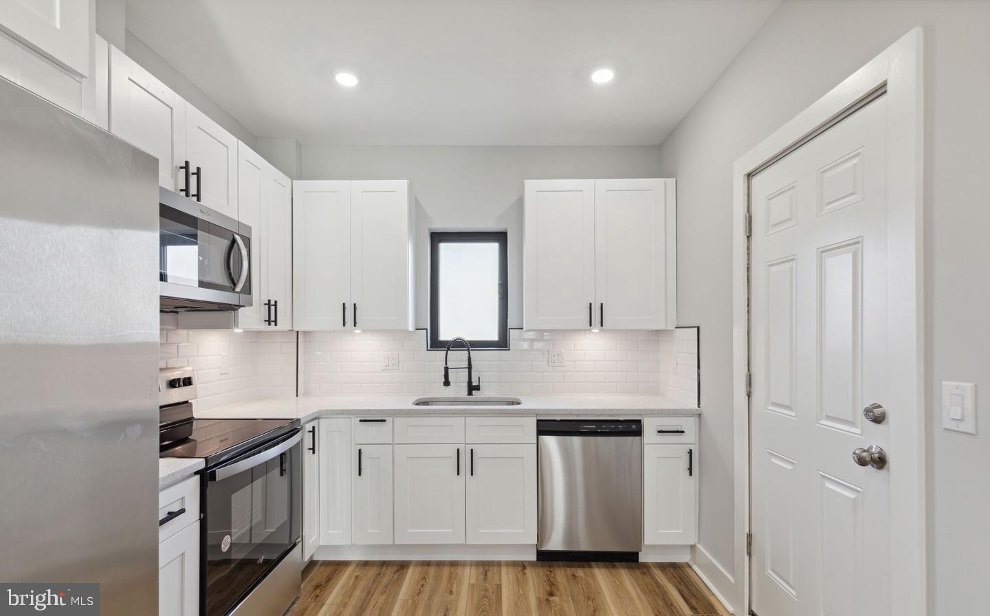 PORT RICHMOND - Residential