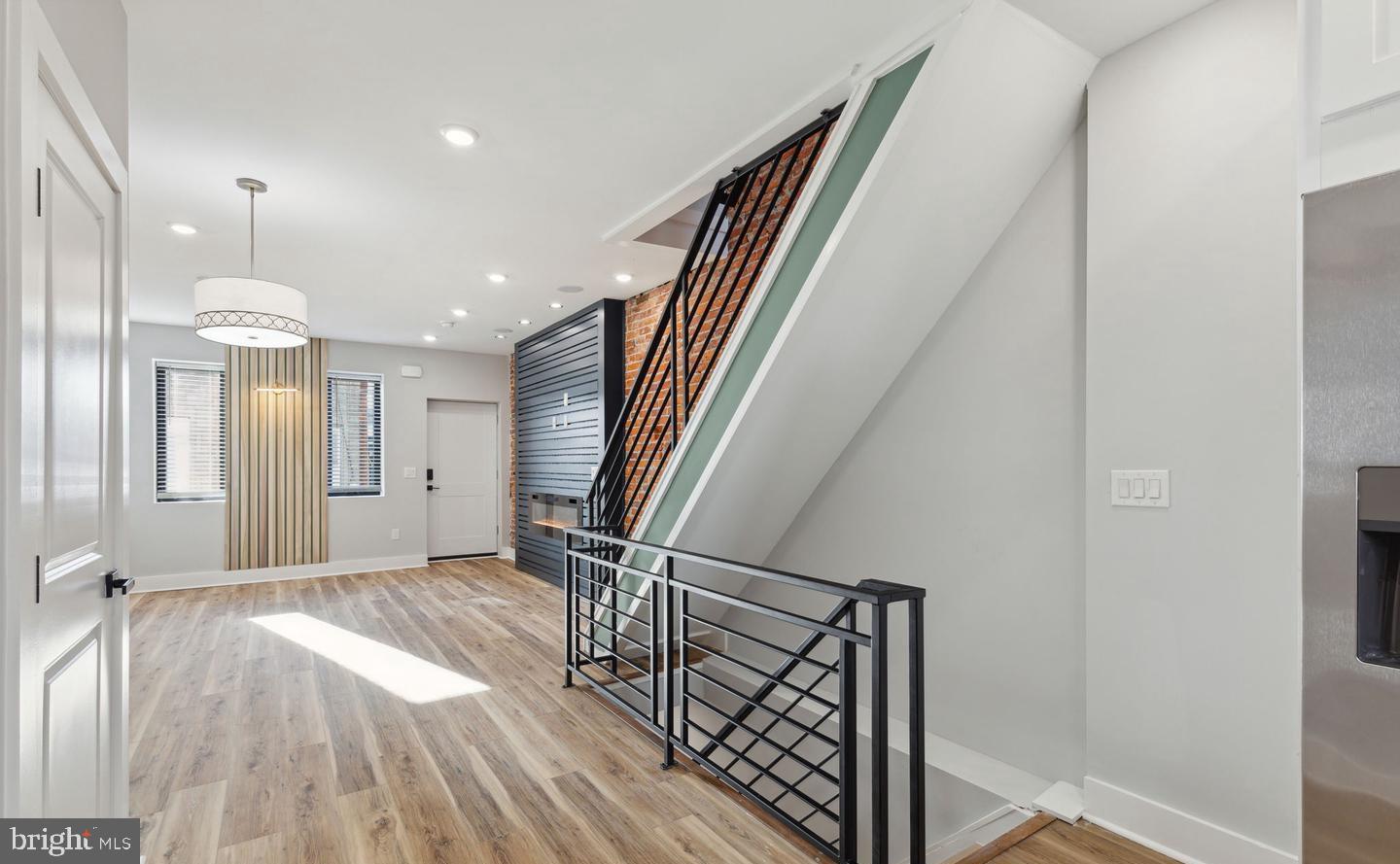 PORT RICHMOND - Residential