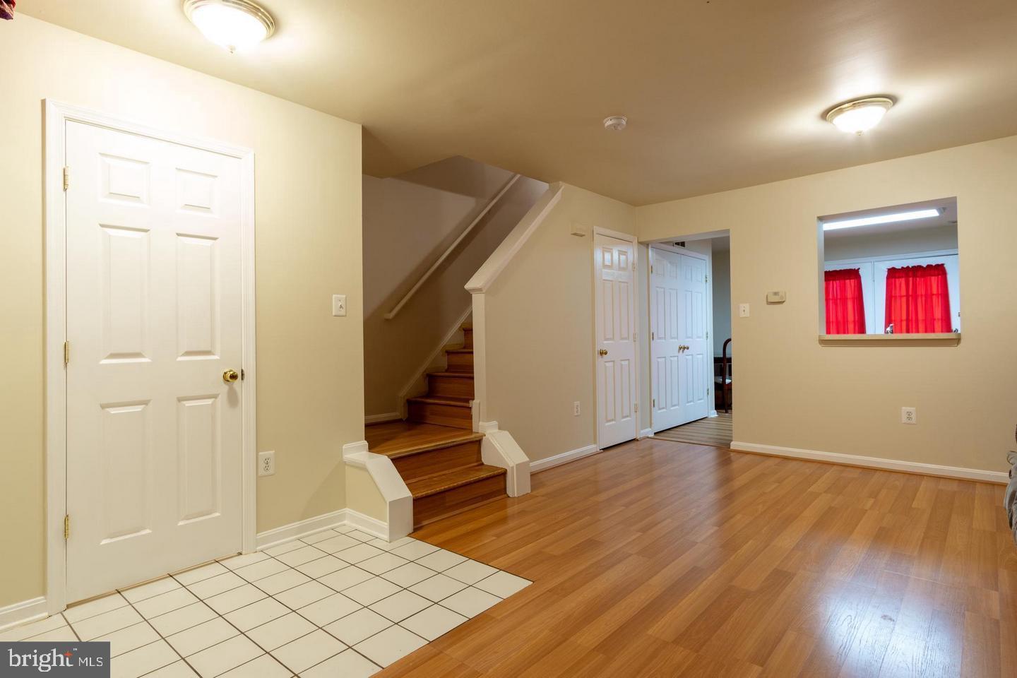 RIVER CREST - Residential Lease