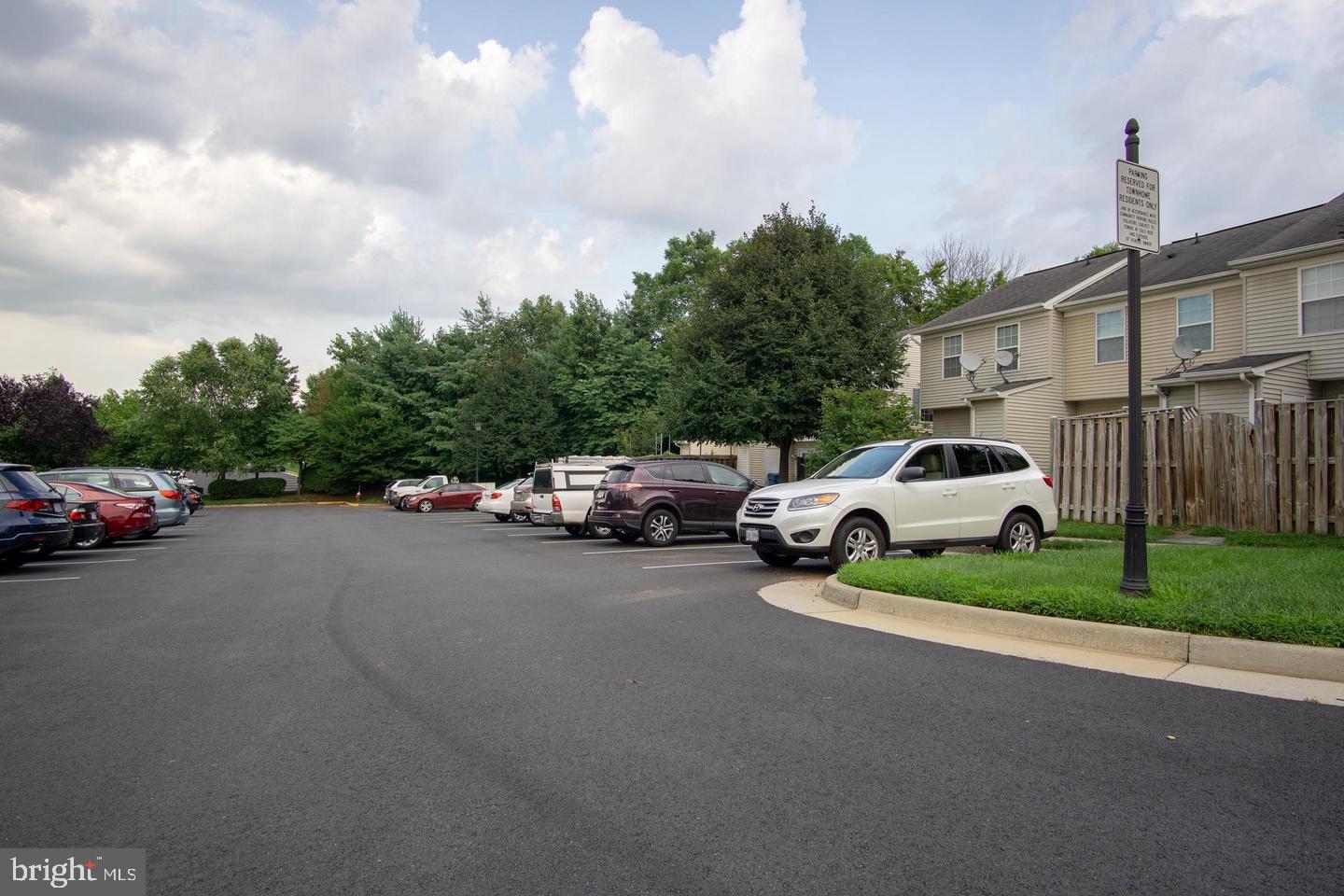 RIVER CREST - Residential Lease