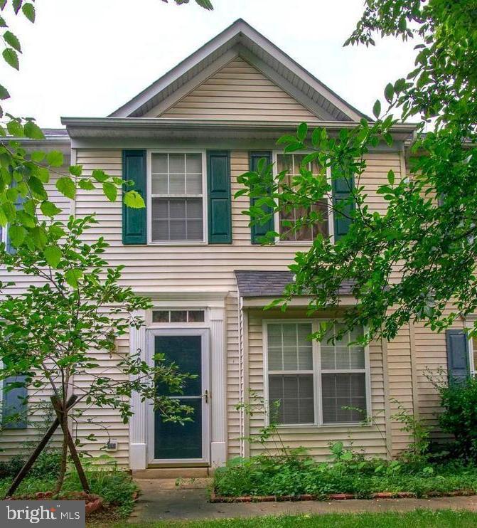 RIVER CREST - Residential Lease