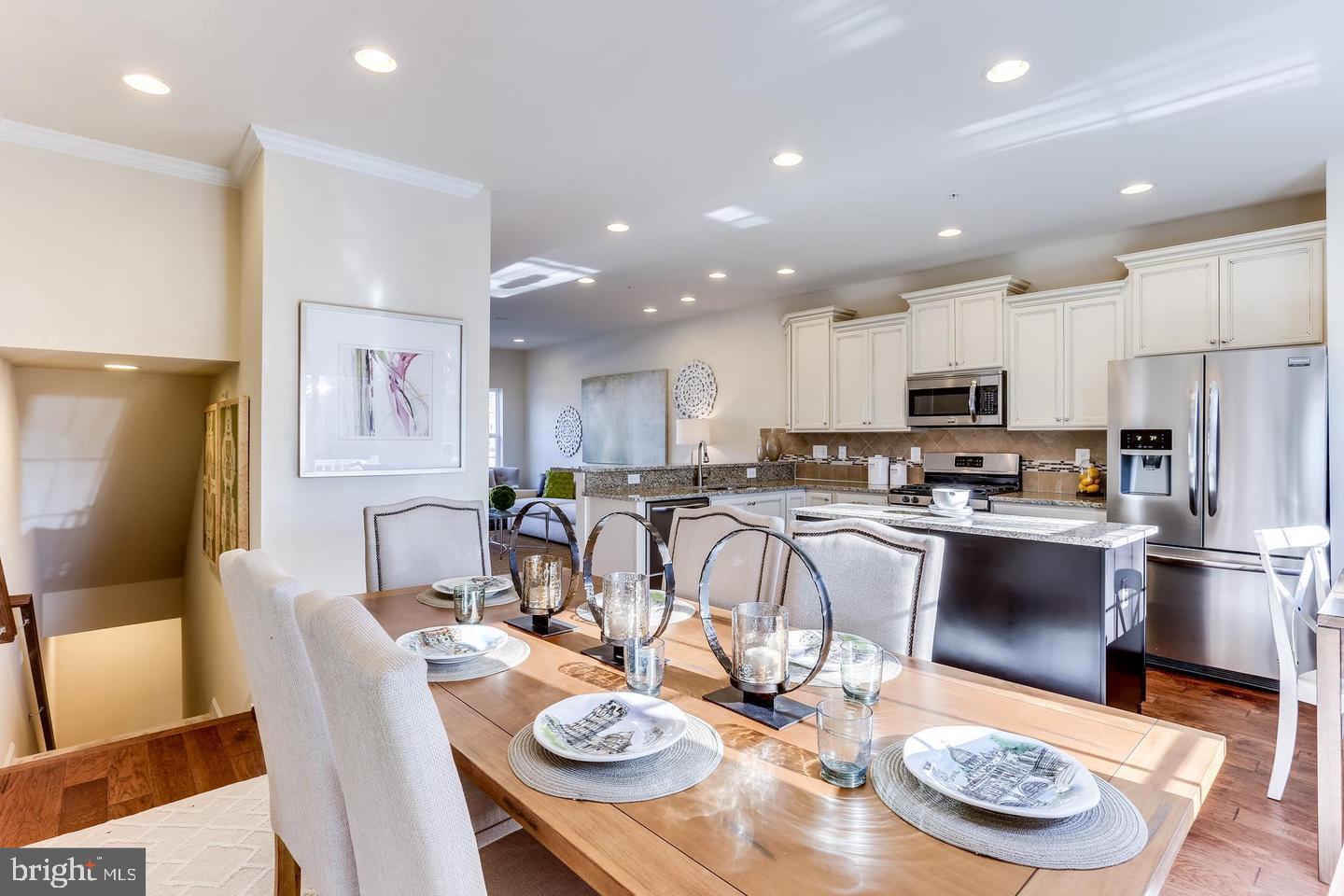 DORCHESTER VIEW - Residential