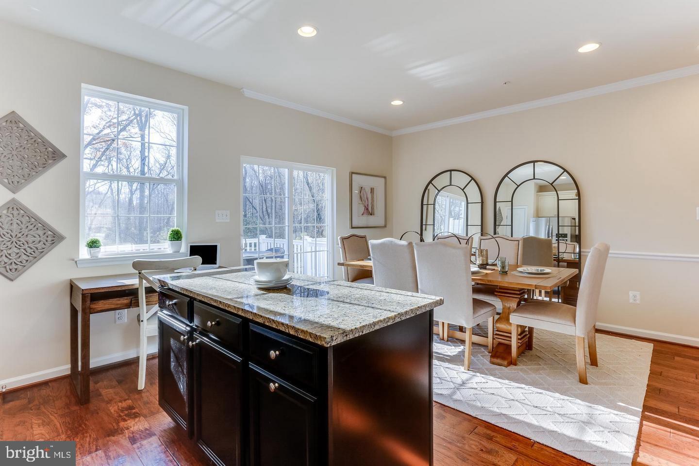 DORCHESTER VIEW - Residential