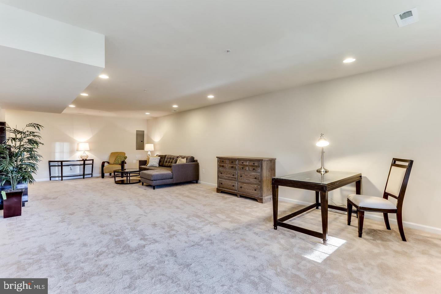 DORCHESTER VIEW - Residential