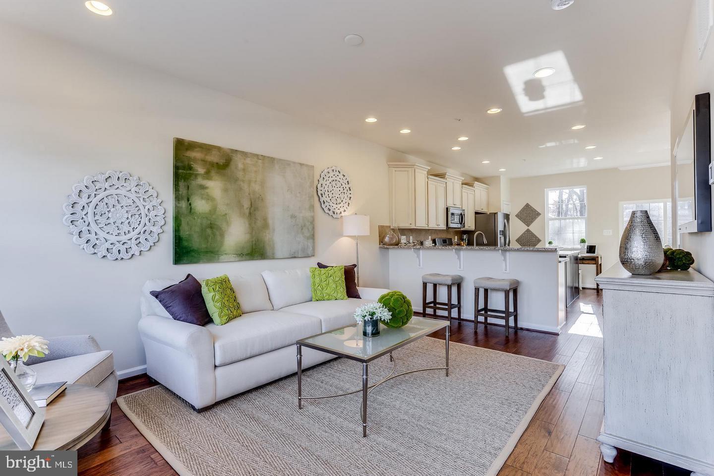 DORCHESTER VIEW - Residential