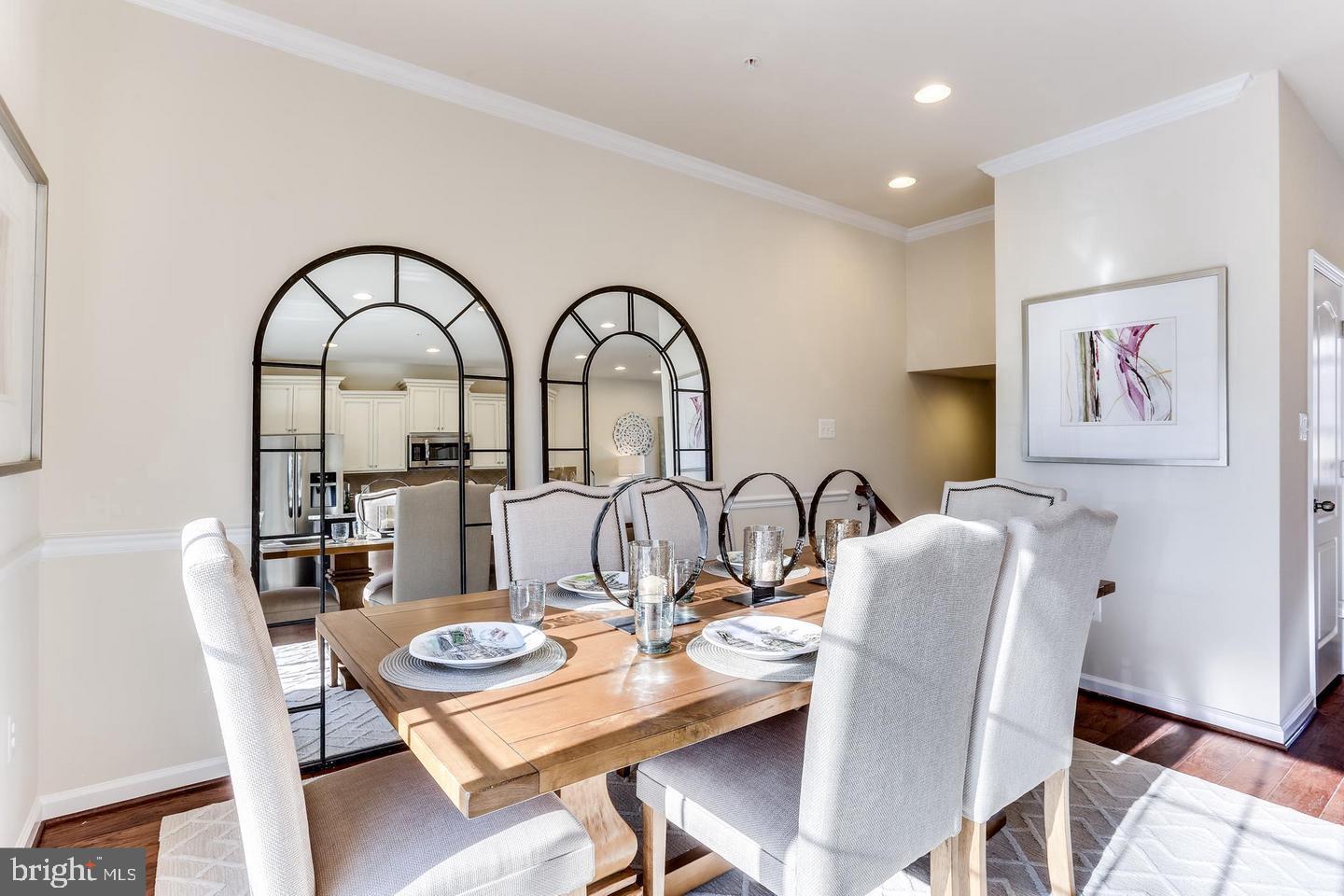 DORCHESTER VIEW - Residential