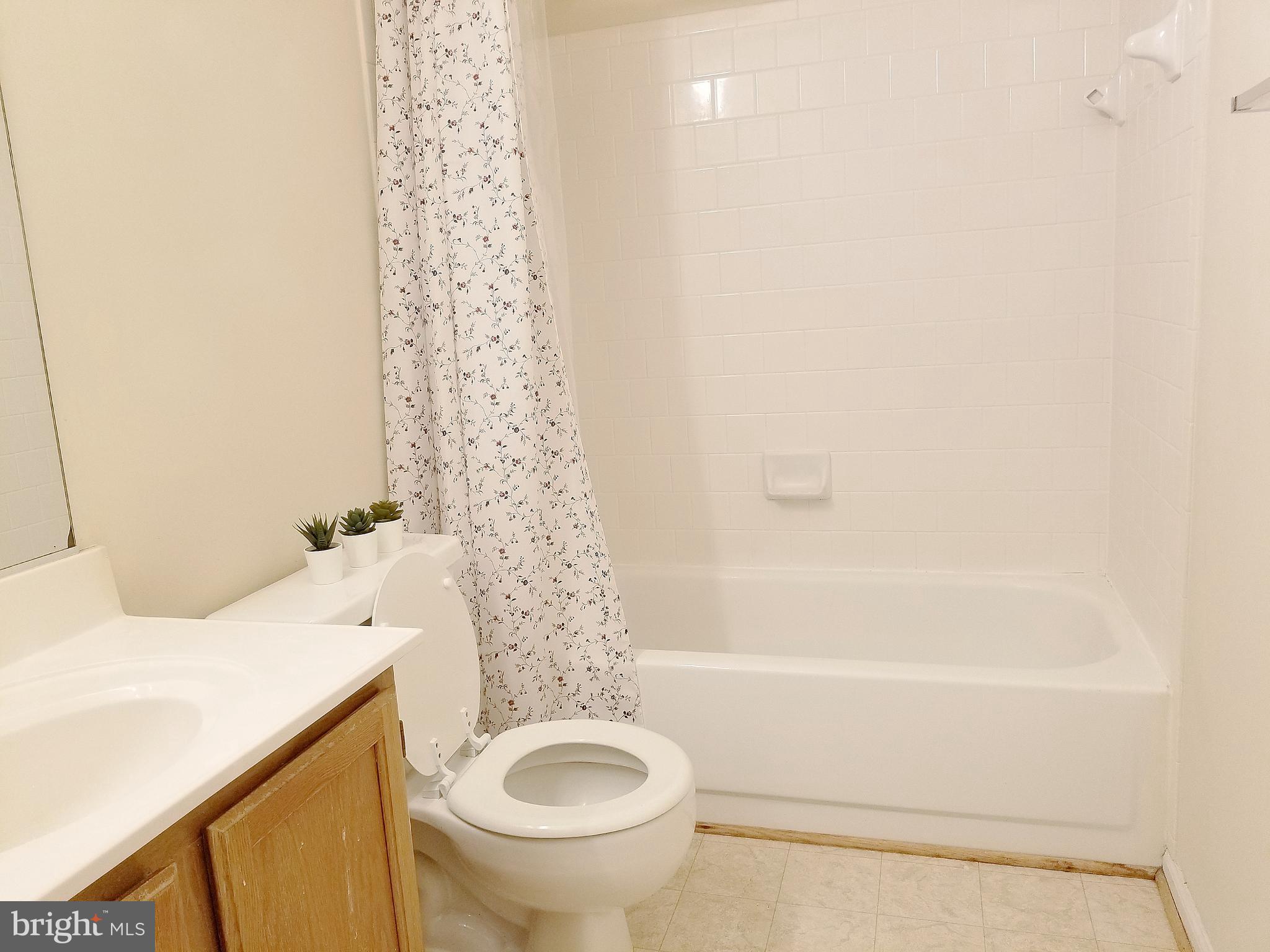 WINSLOW CHASE - Residential Lease