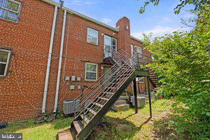 15 HALLEY PLACE SE