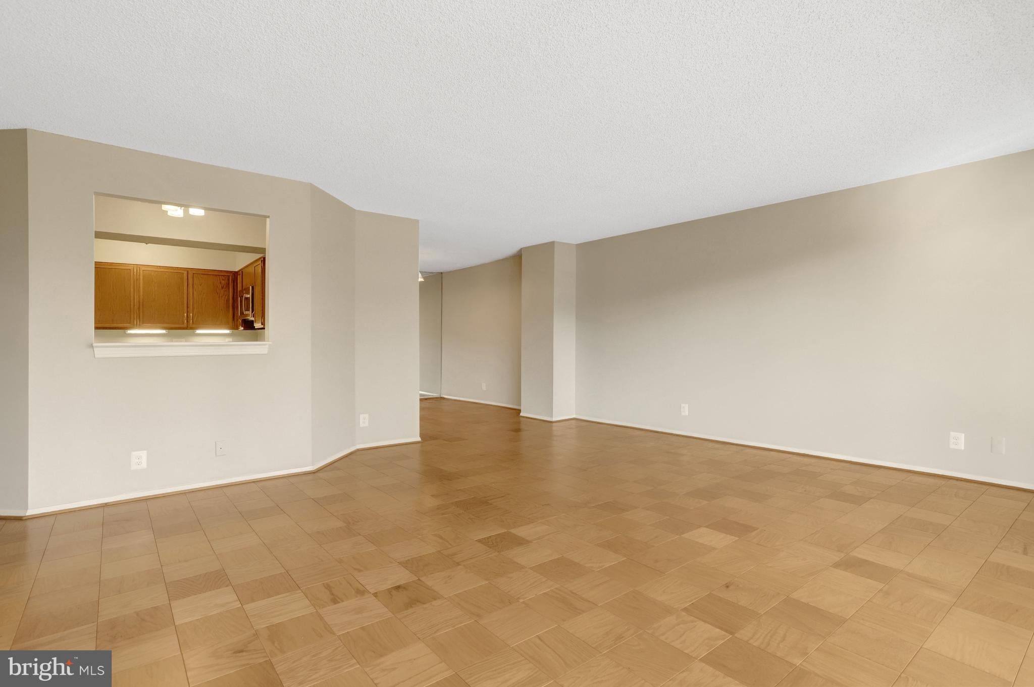 3800 FAIRFAX DRIVE 106