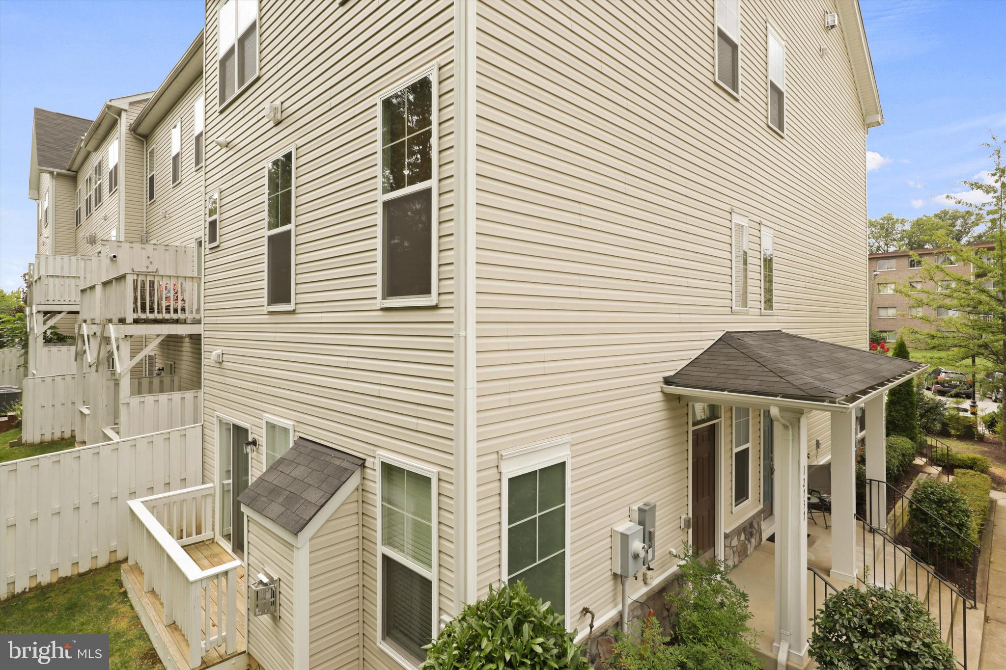 POTOMAC CREST - Residential Lease