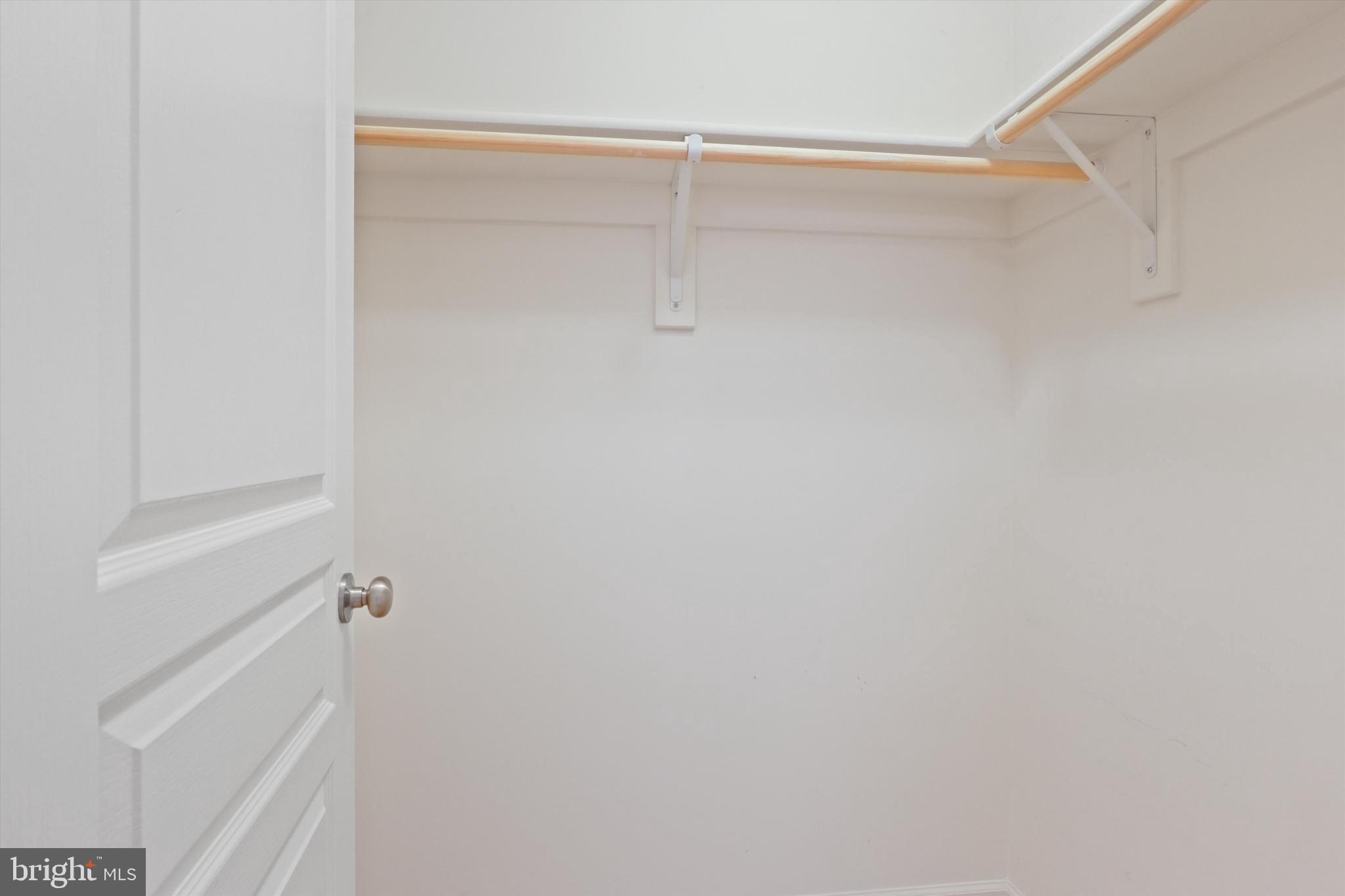 POTOMAC CREST - Residential Lease