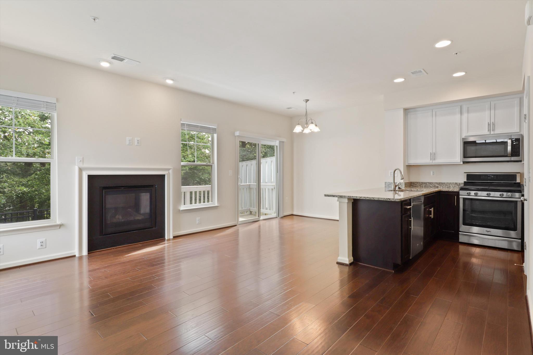 POTOMAC CREST - Residential Lease