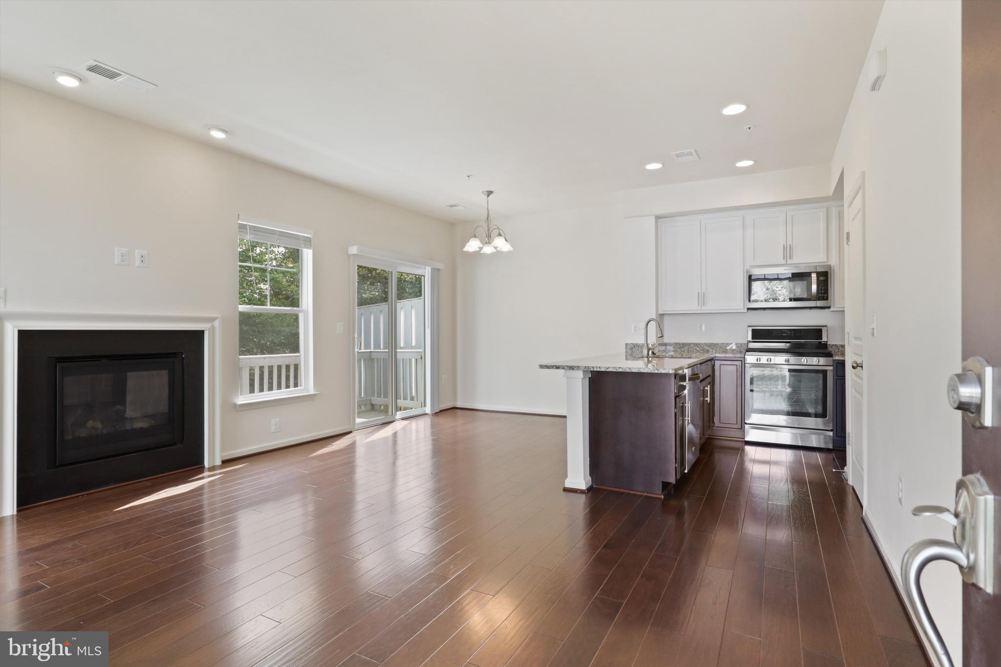 POTOMAC CREST - Residential Lease