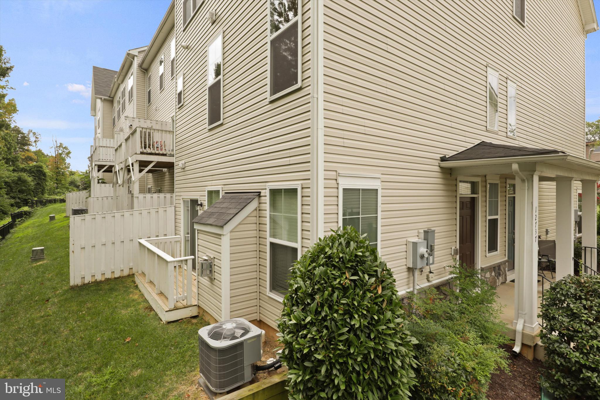 POTOMAC CREST - Residential Lease