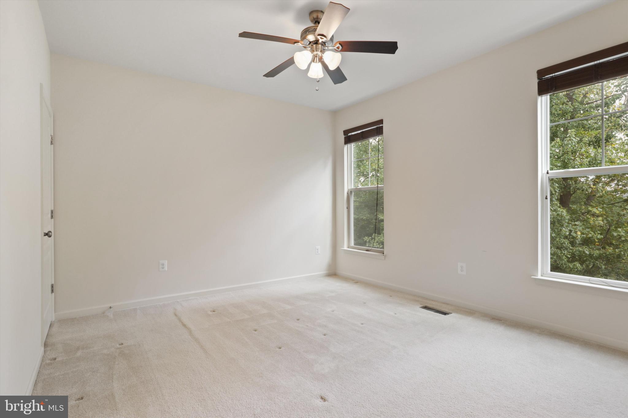 POTOMAC CREST - Residential Lease