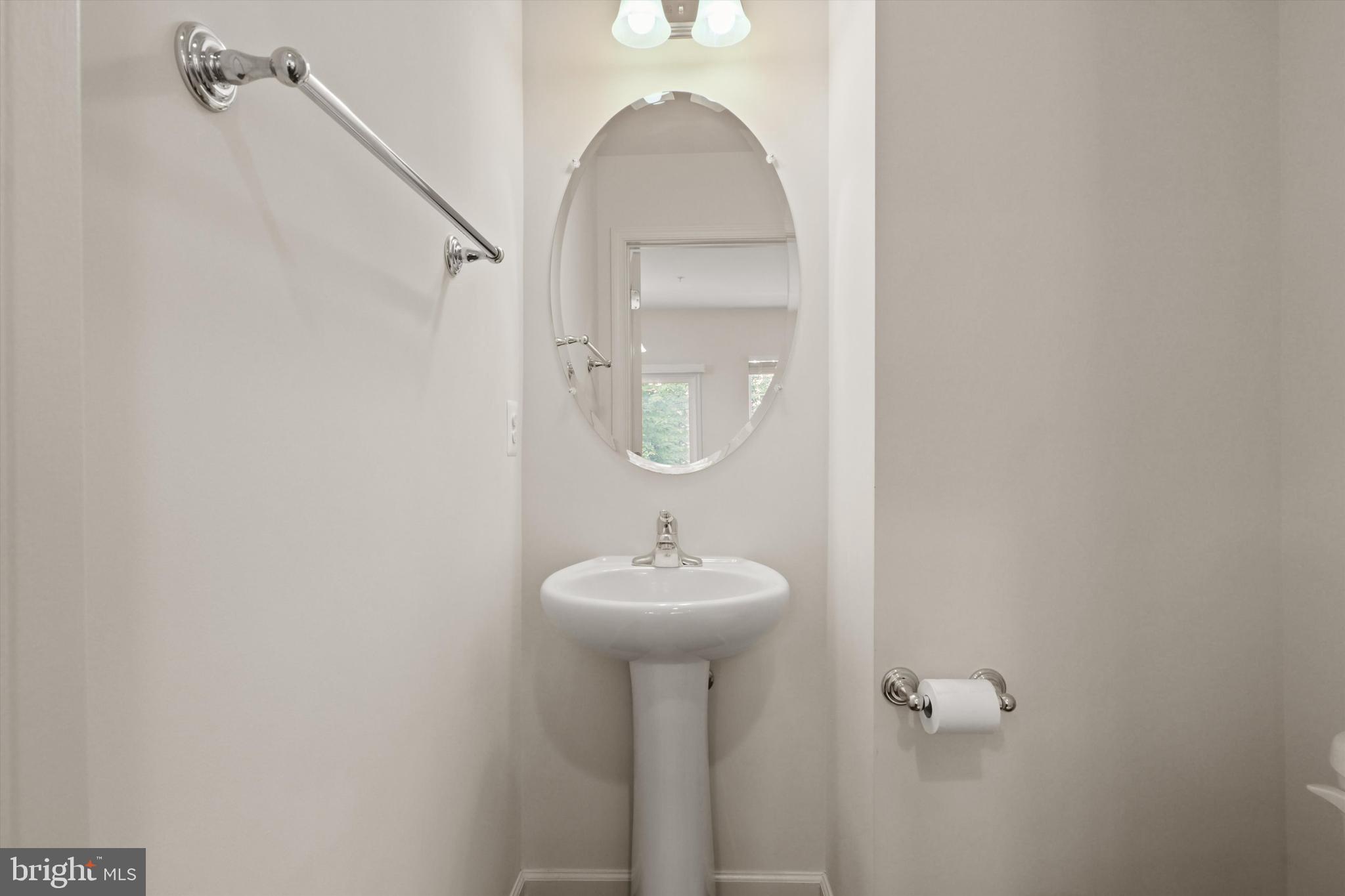 POTOMAC CREST - Residential Lease